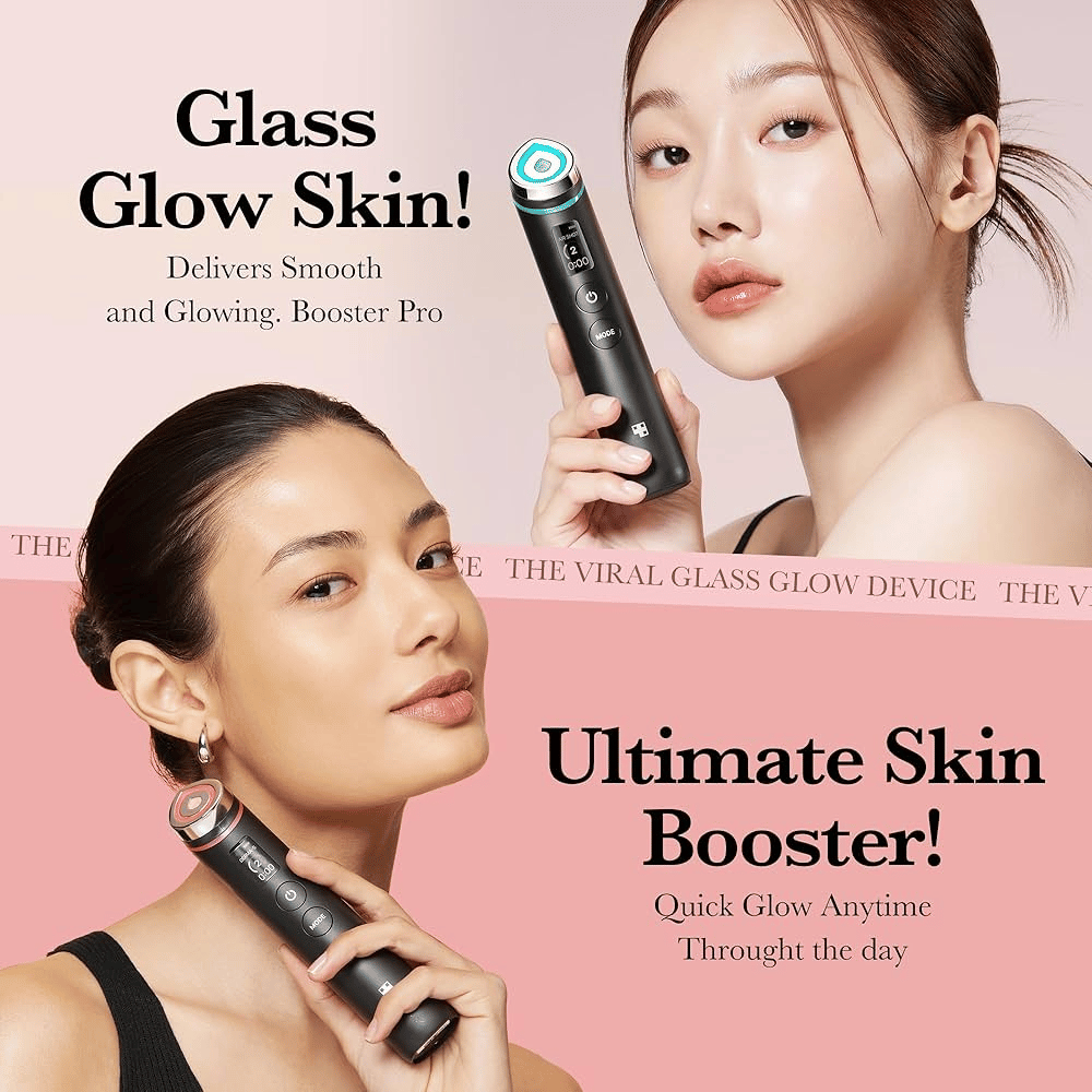 Två modeller håller i Medicube Age-R Booster Pro, en enhet som marknadsförs som en "Glass Glow Skin" och "Ultimate Skin Booster". Produkten sägs ge en snabb glow-effekt och jämnare hud under hela dagen.